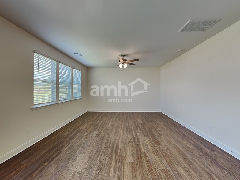 Building Photo - 109 Garrison Grv Ct
