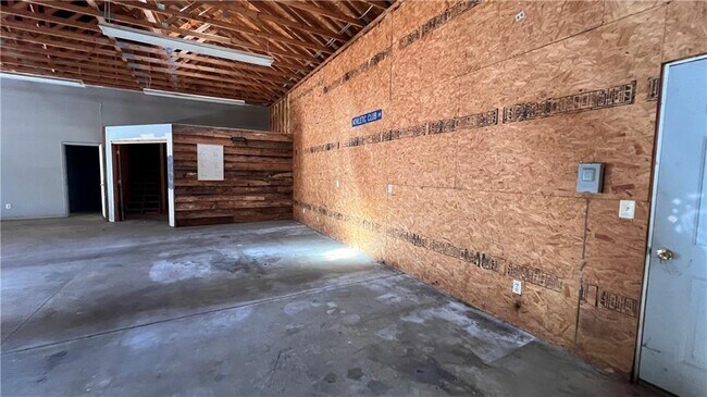Building Photo - 8434 Majors Rd