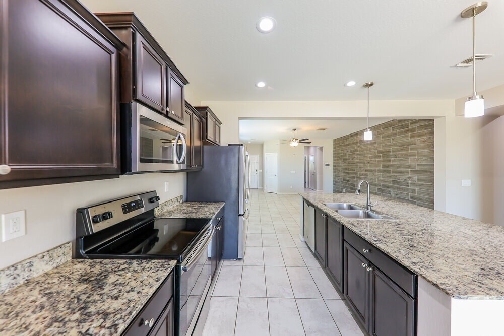 Building Photo - 23670 W Whyman Ave