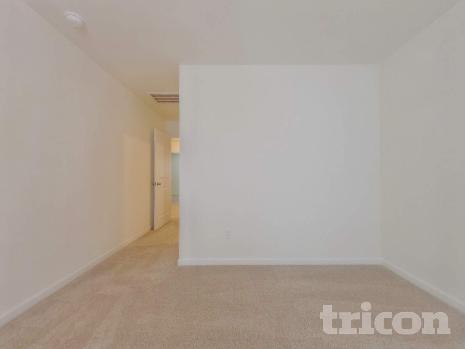 Building Photo - 1077 Crescent Moon Lp