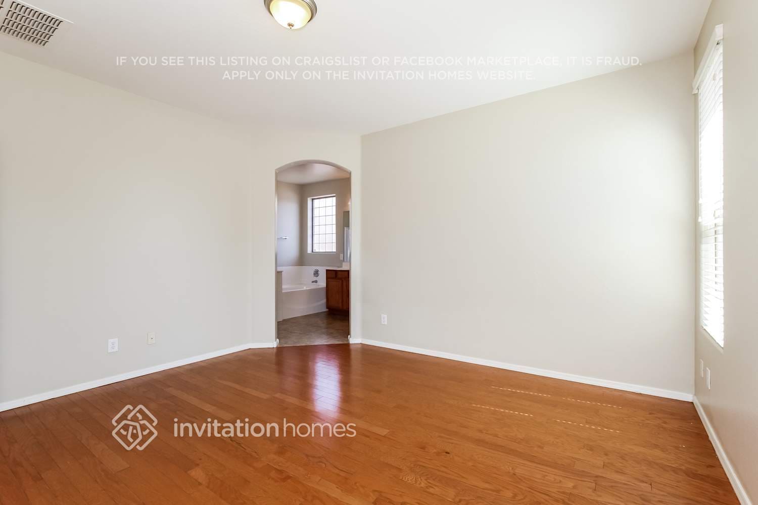 Building Photo - 10241 W Cordes Rd