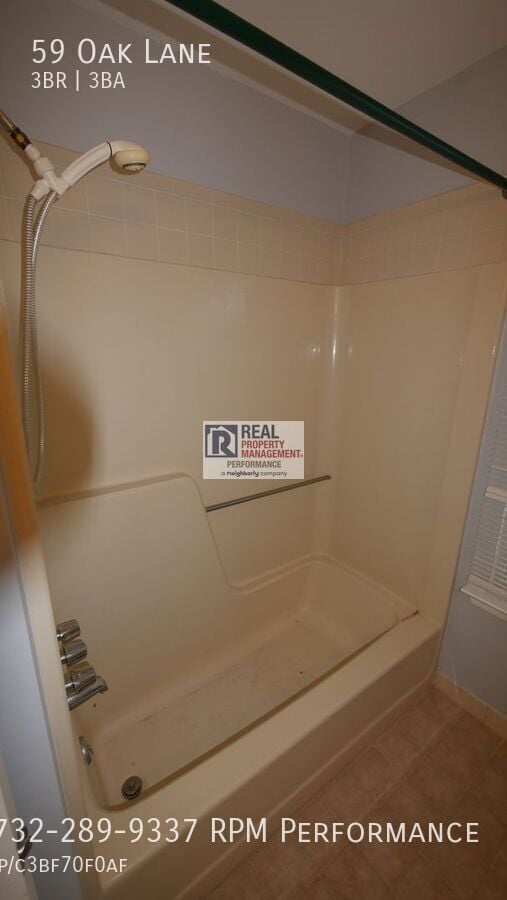 Building Photo - 59 Oak Ln