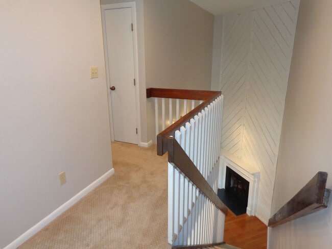 Building Photo - Shadowlawn - Shadow Cove Condominiums