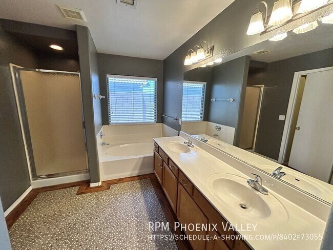 Building Photo - 6622 W Paso Trail