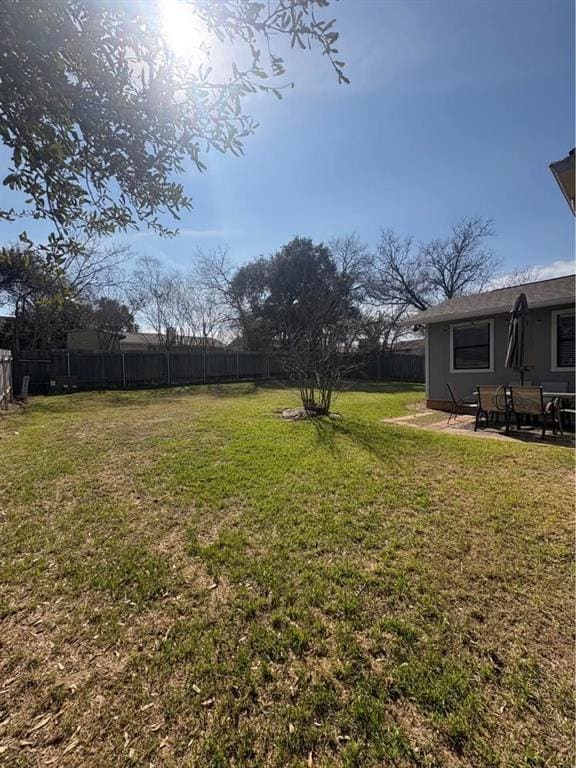 Building Photo - 4009 Hillside Dr