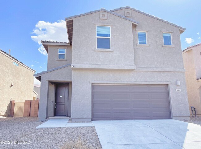 Building Photo - 866 E Artesia Pl