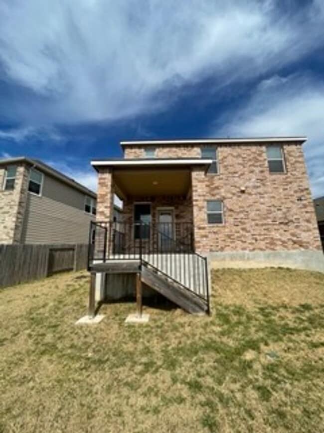 Building Photo - 813 Sandhill Branch Dr