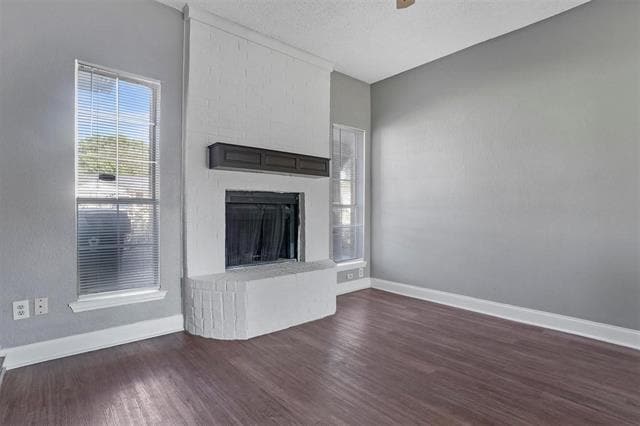 Building Photo - 804 Custer St