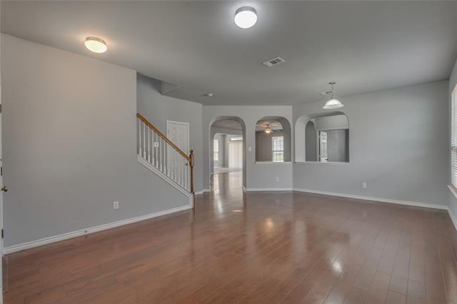 Building Photo - 601 Port Royale Way