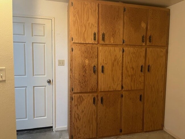 Building Photo - Amazing Mountain Views...