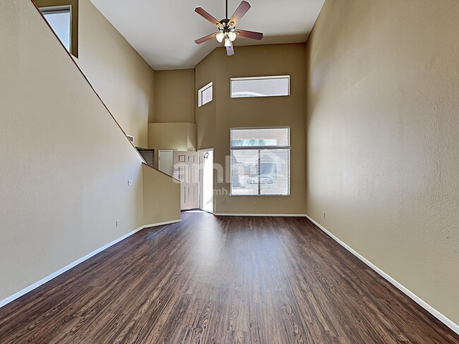 Building Photo - 9957 E Paseo San Ardo