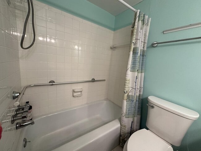 Building Photo - 95 North Blvd