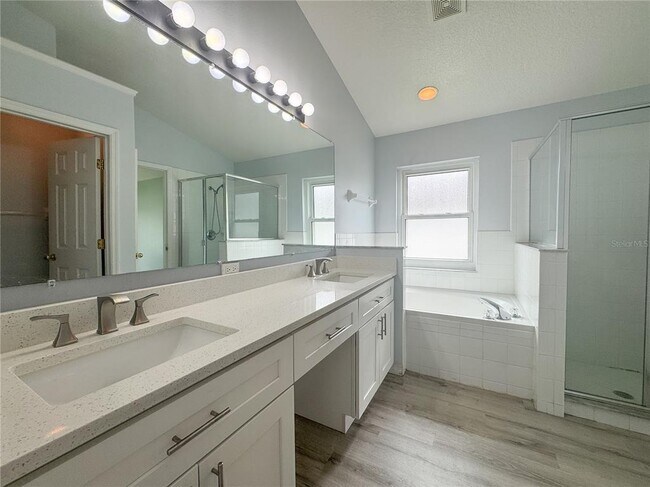 Building Photo - 32106 Cypress Valley Dr