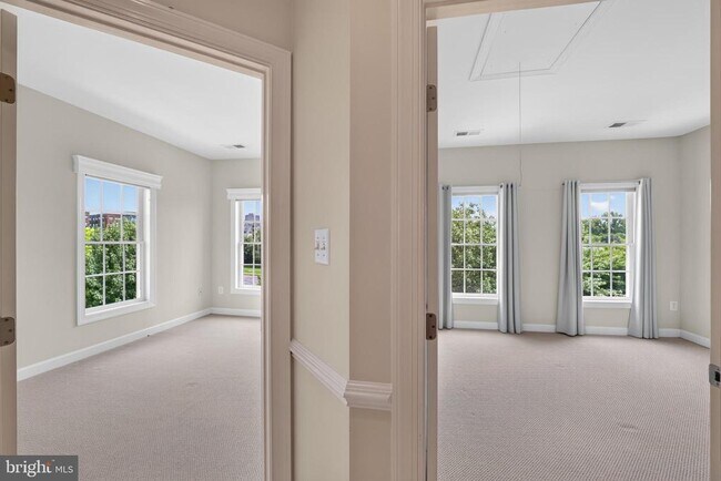 Building Photo - 30 Sharpstead Ln