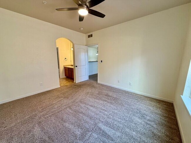 Building Photo - Fantastic 2 Bedroom, 2 Bath Ground Level Condo With Detached Garage in Loveland, Colorado