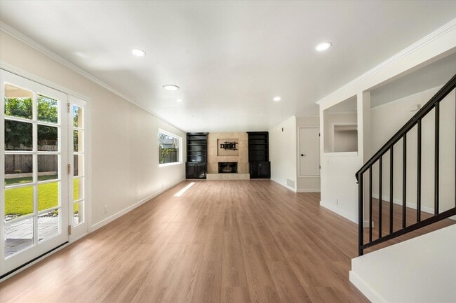Building Photo - 4935 Cervato Way