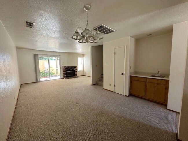Building Photo - 3050 Andre Ln