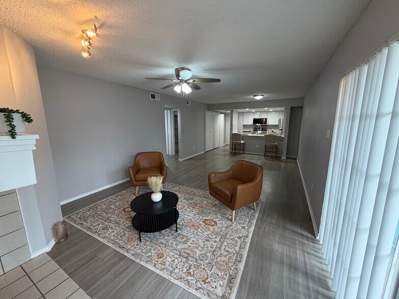 Building Photo - Fairway Greens Apartments