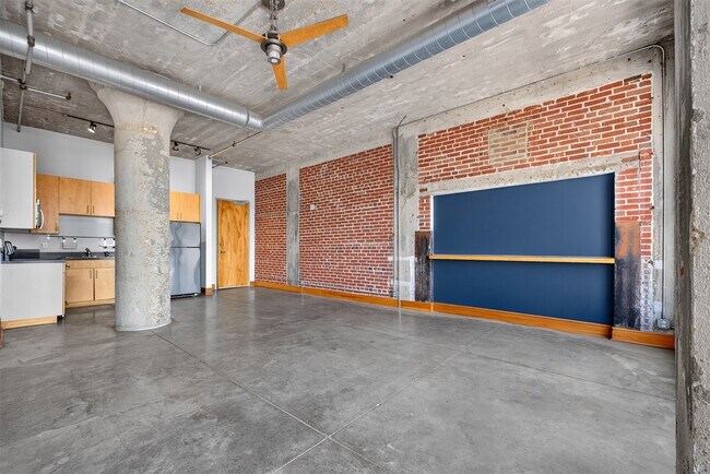 Building Photo - 1601 Washington Ave