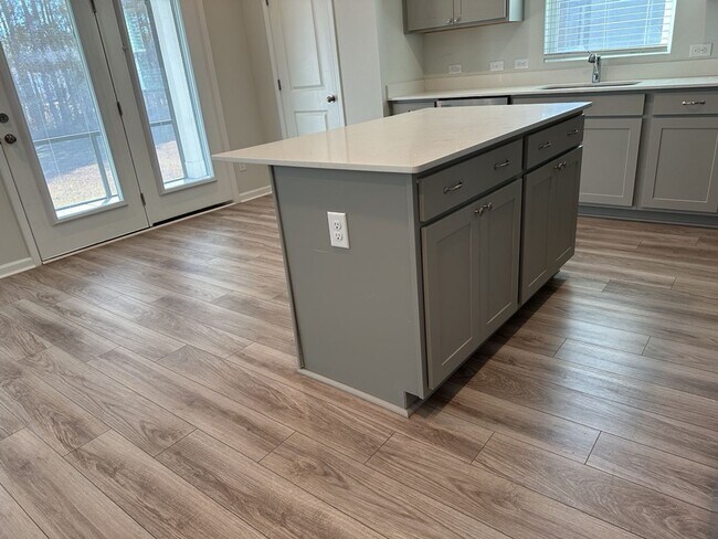 Building Photo - 964 Longleaf Dr