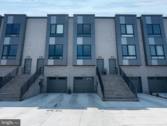Building Photo - 4545 Belgrade St