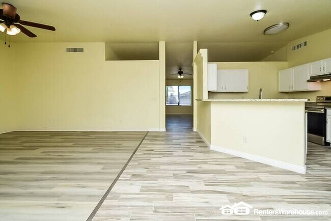 Building Photo - Spacious updated 3 Bed, 2 Bath home in Tuc...