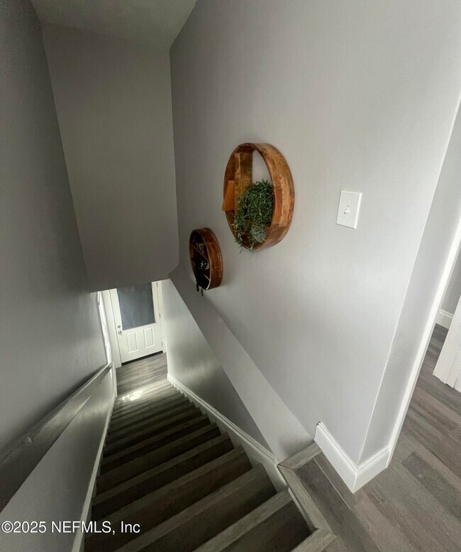 Building Photo - 2803 College St