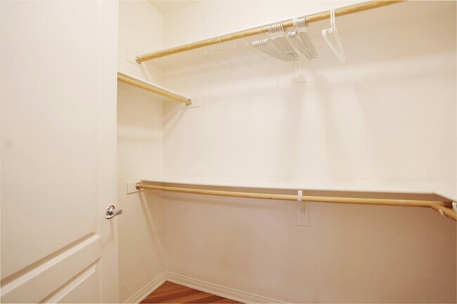 Building Photo - 38 E Serene Ave