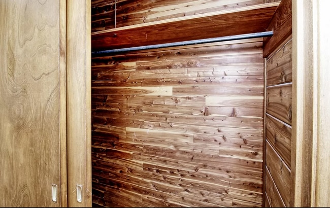 Building Photo - 1625 Walnut Ave