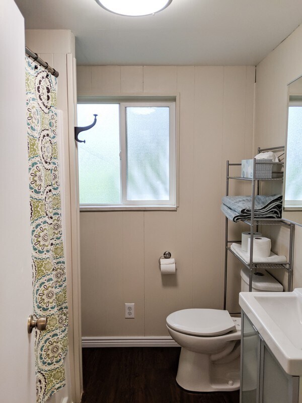 Building Photo - 771 N 400 W