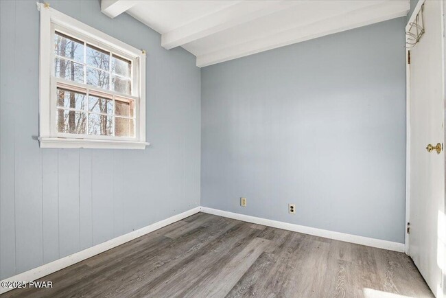 Building Photo - 50 Bear Rock Rd