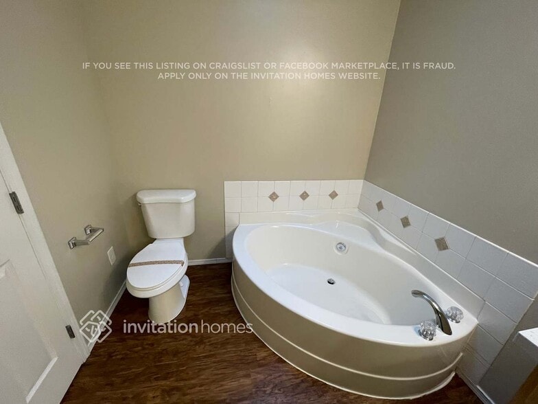 Building Photo - 7713 88th Pl NE