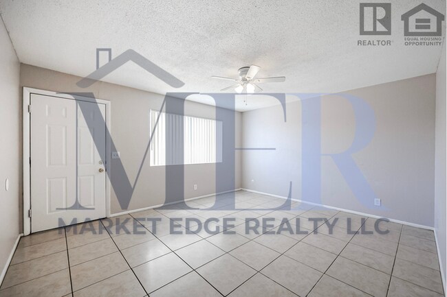 Building Photo - 5Bed/2Bath House at 35th Ave/Cactus! Ready for Immediate Move-In! -- NO HOA!