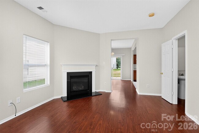 Building Photo - 9107 Newfield St