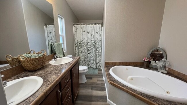 Building Photo - Beautiful Solar-Powered 3 Bedroom Home