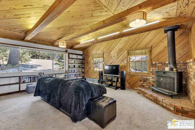 Building Photo - 25465 Seneca Dr