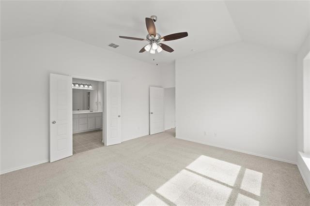 Building Photo - 904 Versailles Ct