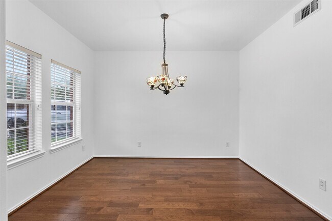 Building Photo - 2610 Cypress Springs Dr