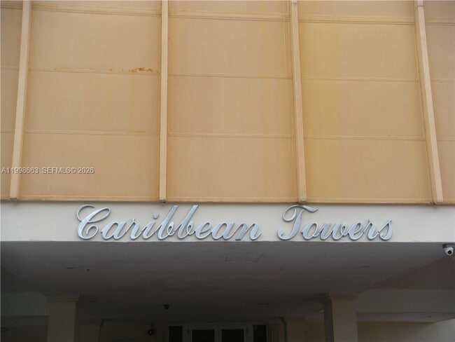 Building Photo - 7545 E Treasure Dr