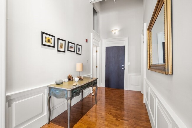 Building Photo - 42 Chauncy St
