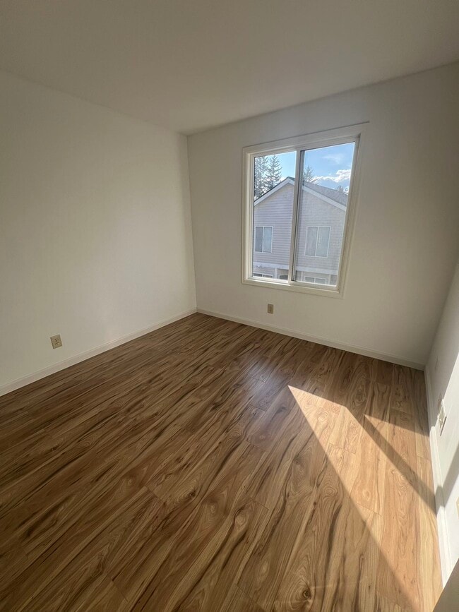 Building Photo - 4131 257th Ct SE