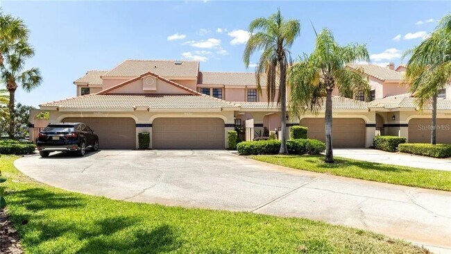 Building Photo - 10438 St Tropez Pl