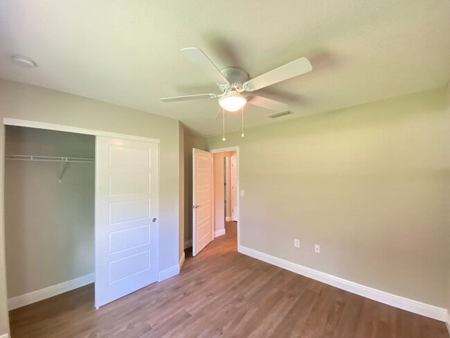 Building Photo - Beautiful home in Citrus Springs.