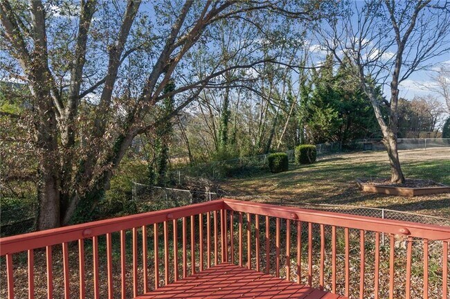 Building Photo - 118 Fitchburg Dr