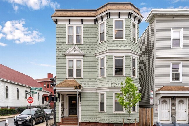 Building Photo - 635 Dorchester Ave