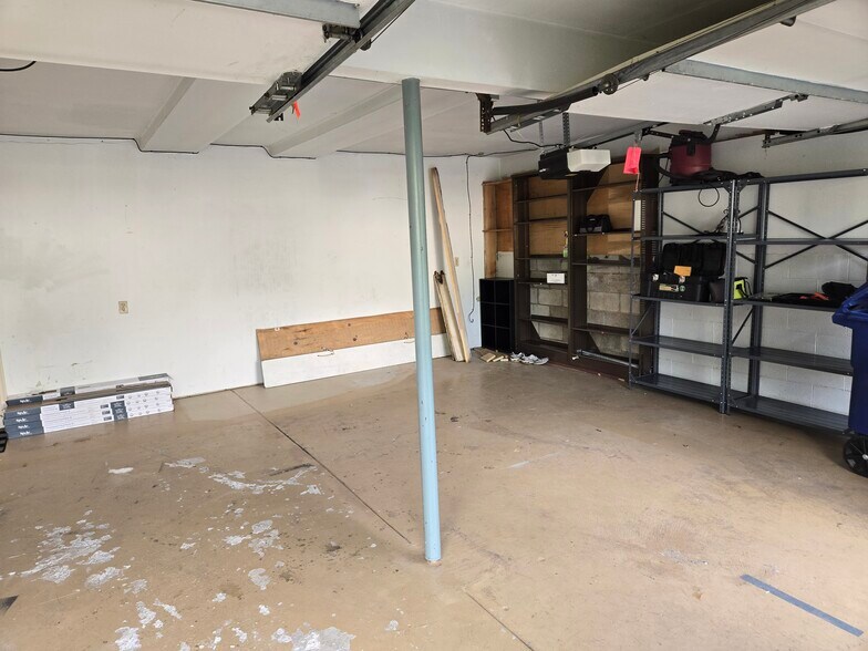 Building Photo - 7857 Cobdon Ave