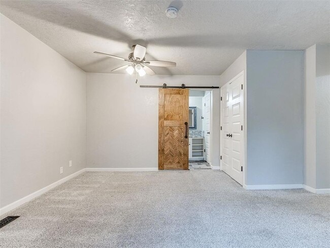 Building Photo - 1428 Cinderella Ave