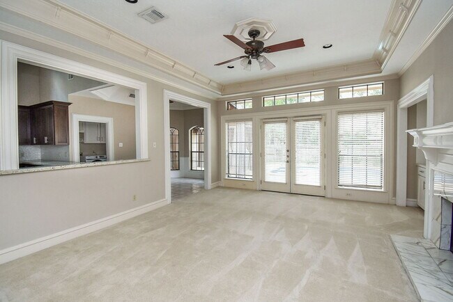 Building Photo - 127 Rush Haven Dr