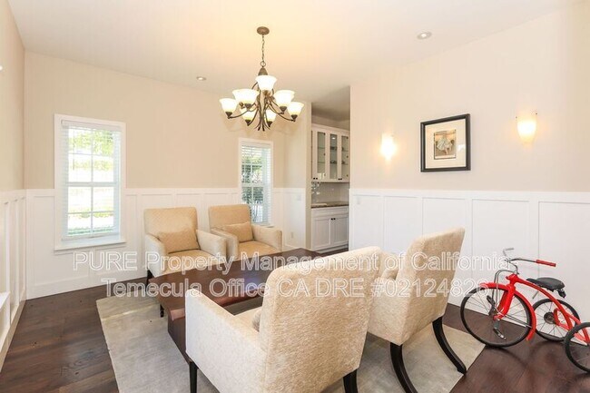 Building Photo - 36475 Avenida La Cresta