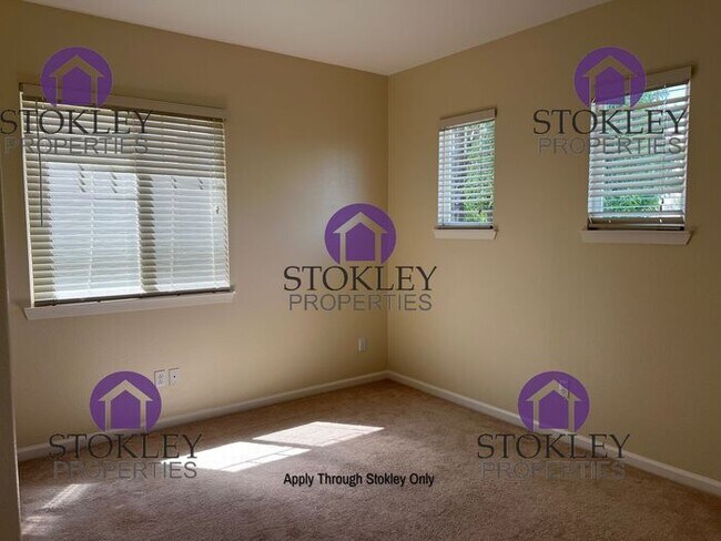 Building Photo - Stokley Properties Presents 458 Chestnut S...